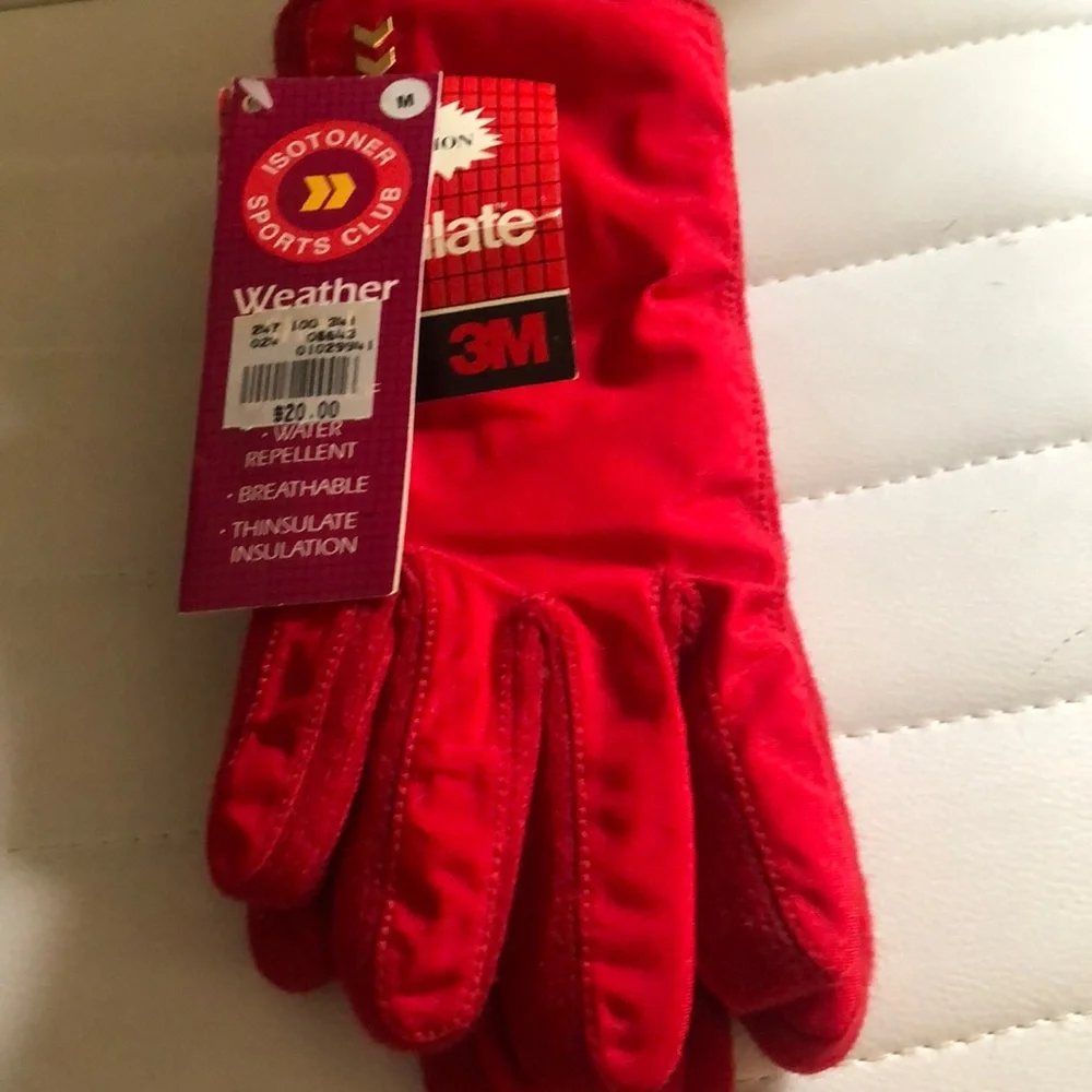 Vintage Thinsulate red gloves water repellent, breathable new never worn tags on